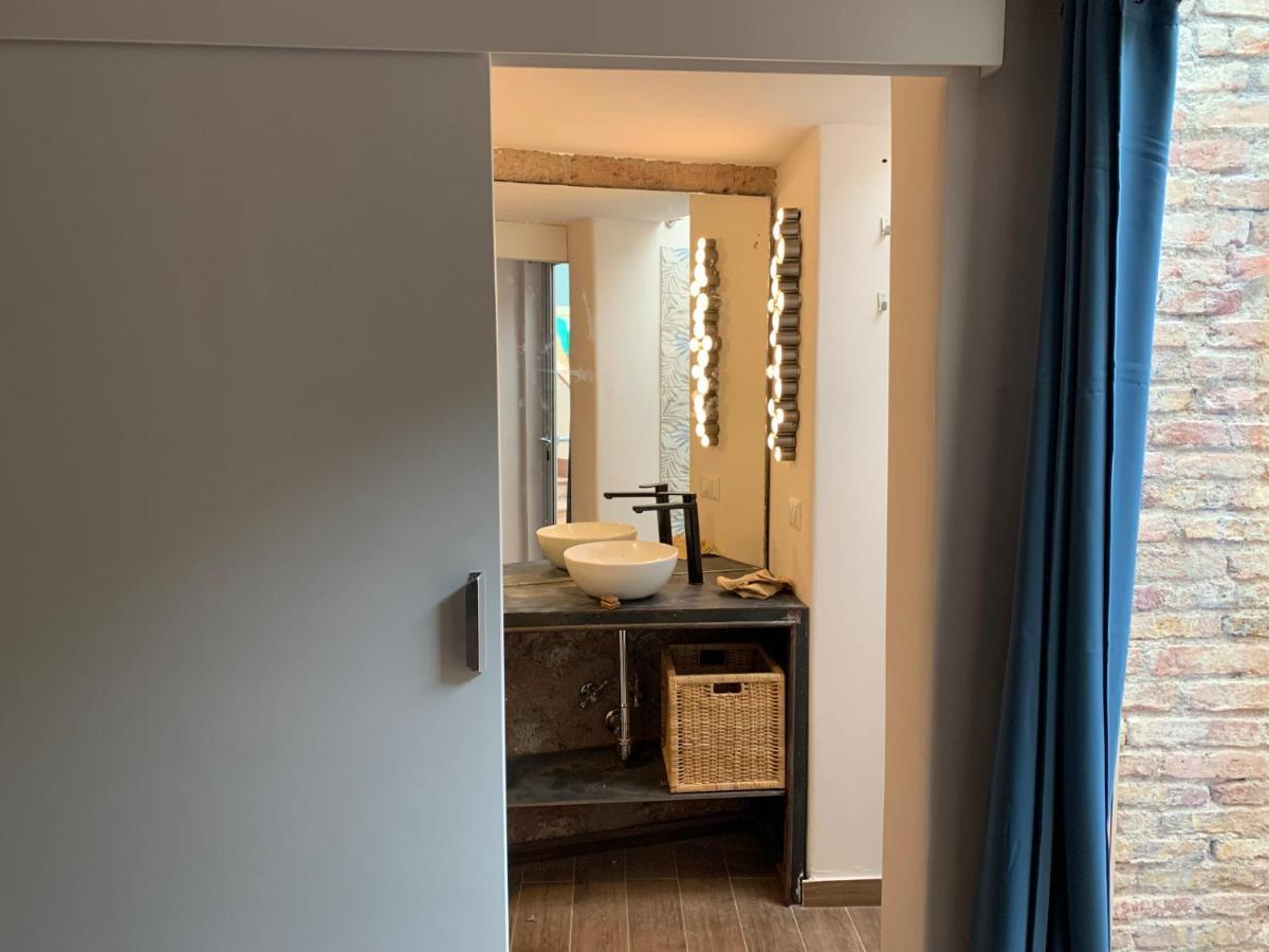 Home Rising Sun - Rooms With Private Bathrooms Catania-Fontanarossai nemzetközi repülőtér Kültér fotó