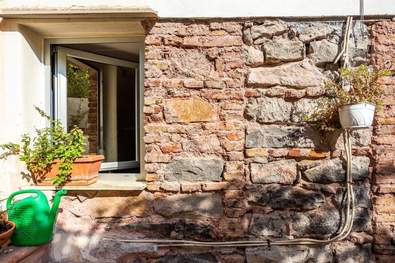 Home Rising Sun - Rooms With Private Bathrooms Catania-Fontanarossai nemzetközi repülőtér Kültér fotó