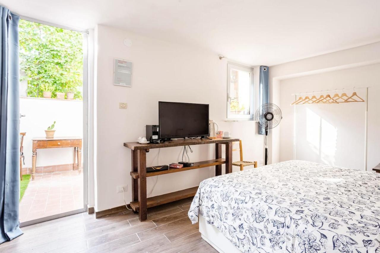 Home Rising Sun - Rooms With Private Bathrooms Catania-Fontanarossai nemzetközi repülőtér Kültér fotó